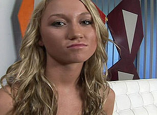 Smokin Hot Blondes #01, Scene #04